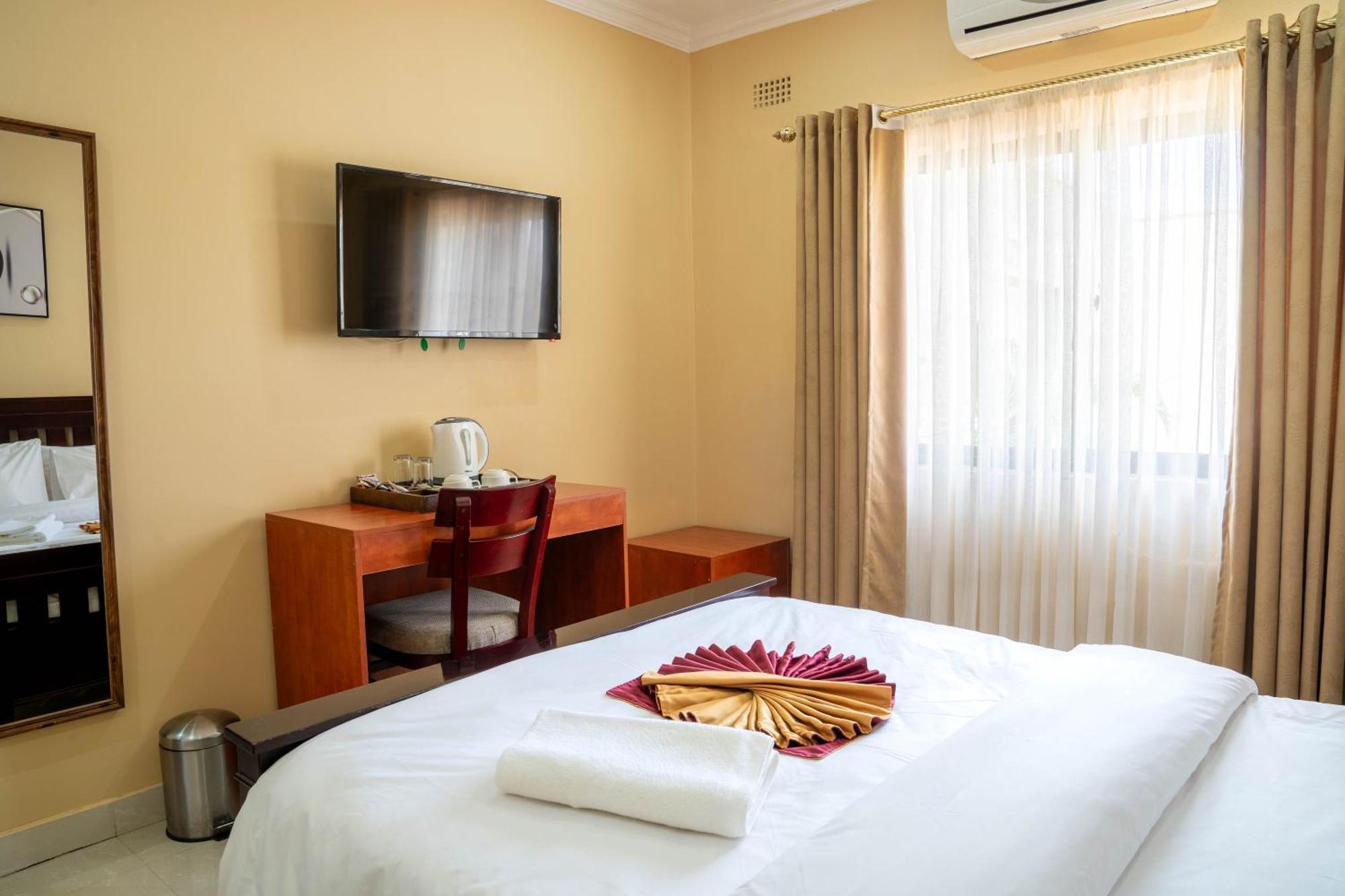 Nyamfinzi Hotel Chipata Экстерьер фото
